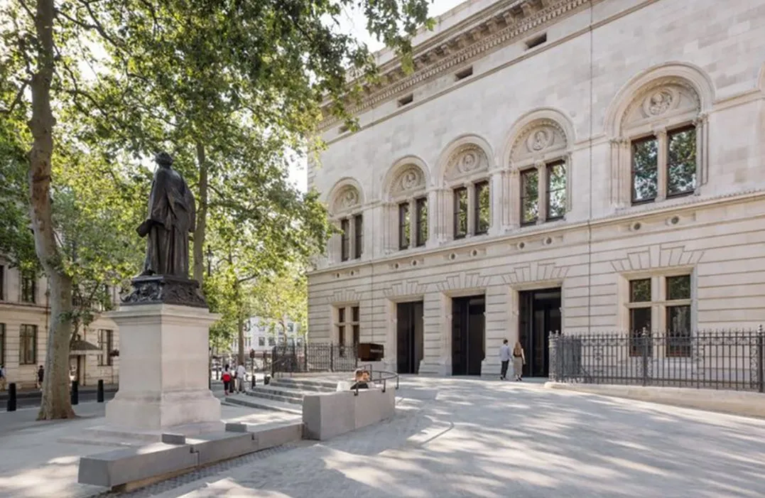 Inspiring People: TRANSFORMING THE NATIONAL PORTRAIT GALLERY